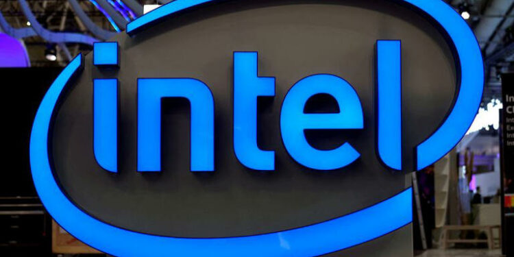 Intel's Dow Jones Status in Danger as Shares Continue to Drop