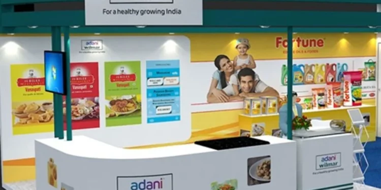 Adani Wilmar Plans Billion-Dollar Shopping Spree for FMCG Brands