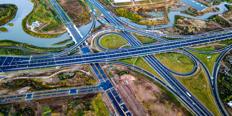 Why Investors are Betting on Infrastructure Sector?