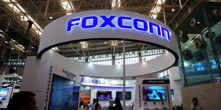 Foxconn explores investing $1 Bn to set up smartphone display assembly plant in Tamil Nadu
