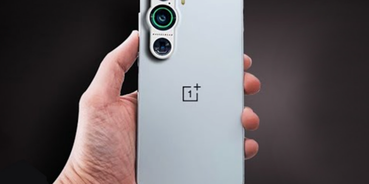 OnePlus Breaks the Mold with 13 - Set for Early October Launch