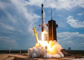 SpaceX Crew-9 Mission Successful, but Second Stage Faces Anomaly