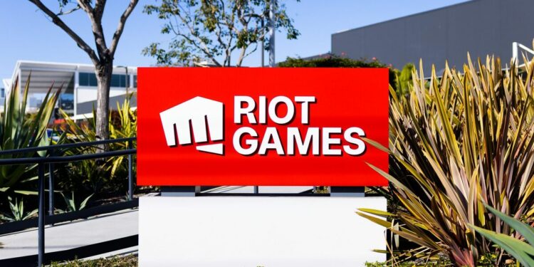 Riot Games Price Hike: Ukrainian Players to Pay 76% Extra