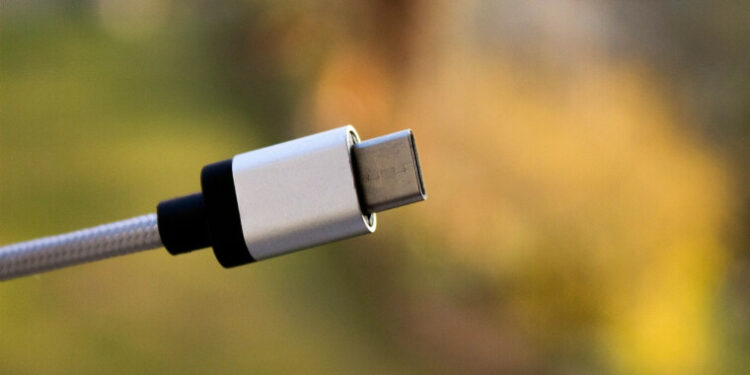 UK Government Considers Common Standard for Device Chargers