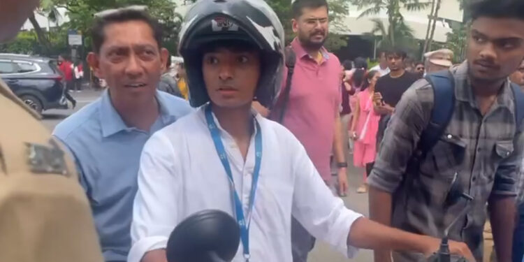 Mumbai Police Halt Shantanu Naidu During Ratan Tata's Funeral Procession, Video Goes Viral