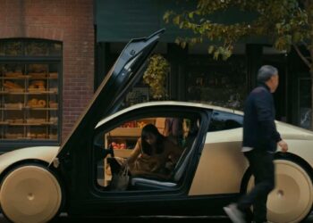 Tesla Unveils Fully Autonomous Cybercab at “We, Robot” Event: A Bold Step Toward Driverless Future