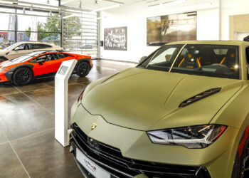 Lamborghini Sues Illinois Dealer for Fraud Over Alleged Sales to Car Flippers