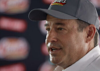 52-Year-Old Entrepreneur Todd Graves, Who Worked 90-Hour Weeks is Now Worth $9.5 Billion