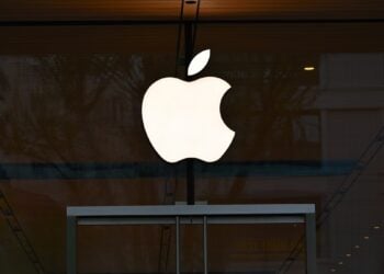 Apple Accused by NLRB of Restricting Social Media Use, Denies Firing Employee Over Slack