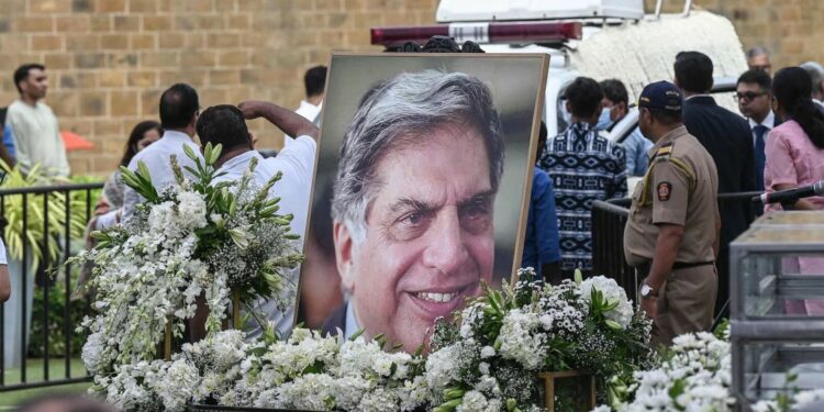 Ratan Tata’s Demise: Jharkhand Declares One-Day State Mourning to Honor the Industrial Icon