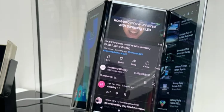 Samsung tri-fold smartphone 2025
