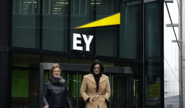 EY
