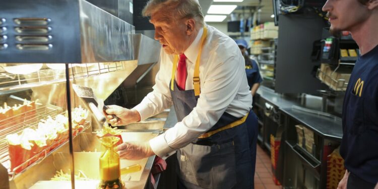 Yelp Temporarily Halts Reviews on Pennsylvania McDonald’s After Trump’s Visit