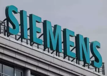 Siemens to Cut 5,000 Jobs in Automation Sector Amid Economic Downturn