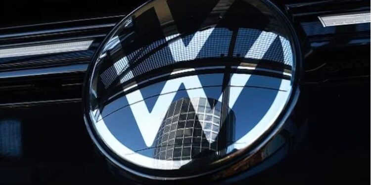Volkswagen to Exit Xinjiang Amid Economic Pressures and Human Rights Controversies