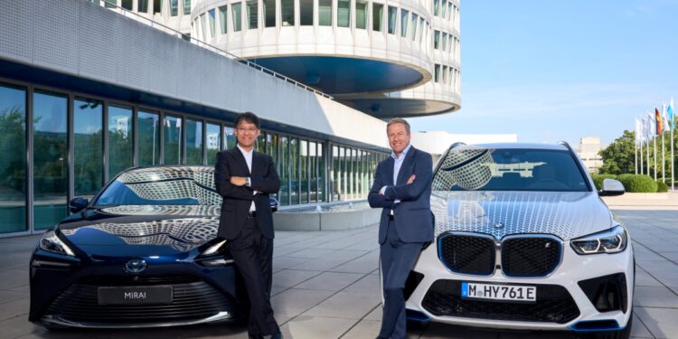 BMW to Launch First Hydrogen Fuel-Cell Car in 2028, Partnering with Toyota