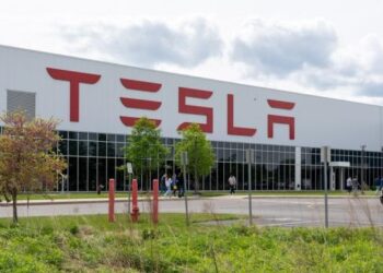 Tesla’s Green Promise Under Fire: Investigative Report Unveils Environmental Violations