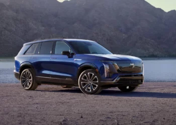 Cadillac Unveils 2026 Vistiq: New Three-Row EV SUV with 300-Mile Range and Luxury Features