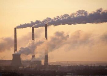 Oxfam Report: Billionaires Emit More Carbon in 90 Minutes Than a Person Does in a Lifetime