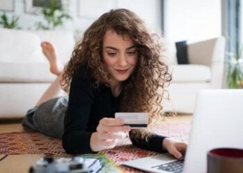 Buy Now, Pay Later: The Growing Trend and Its Financial Risks This Holiday Season