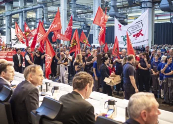 Volkswagen Workers Stage Major Walkouts Amid Tensions Over Wage Cuts and Plant Closures