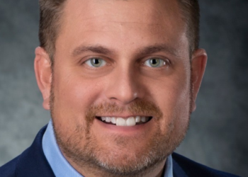 UnitedHealthcare CEO Brian Thompson Fatally Shot in Targeted Attack in Manhattan