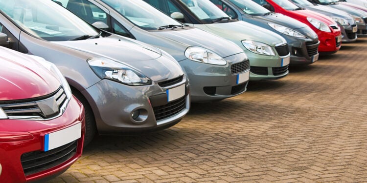 What to Look for When Buying Used and Second-Hand Cars in New Delhi