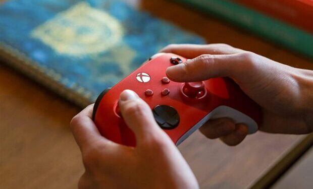 Xbox wireless controllers