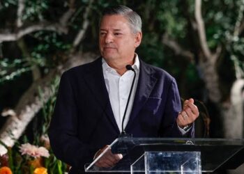 Ted Sarandos and Business Leaders Court President-Elect Trump at Mar-a-Lago