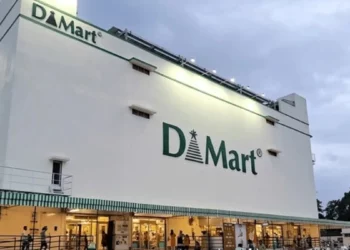 Navil Noronha Bids Farewell to DMart After Over Two Decades of Leadership