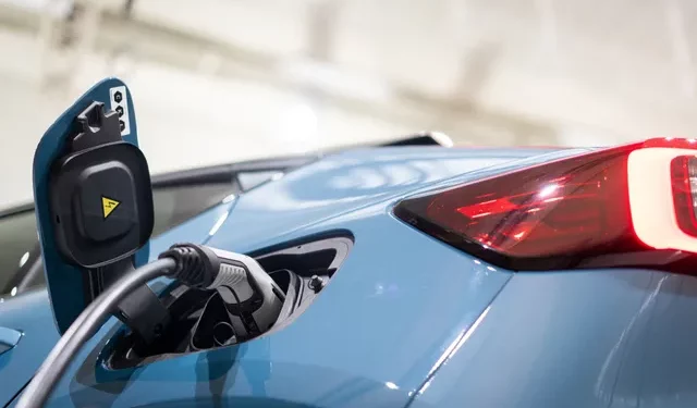 Americans Push for Stricter Fuel Economy Standards Amid Political Changes