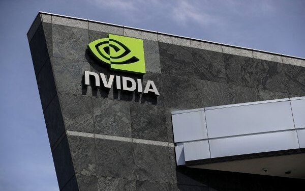 NVIDIA Loses $384 Billion as China’s DeepSeek Disrupts AI Market