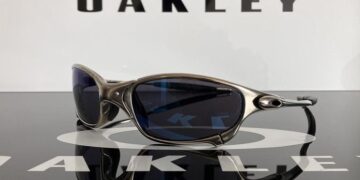 Oakley Meta Smartglasses