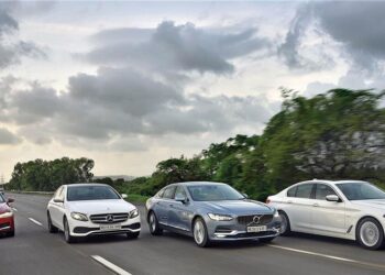 German Luxury Carmakers Struggle in 2024 Amid Global Shifts