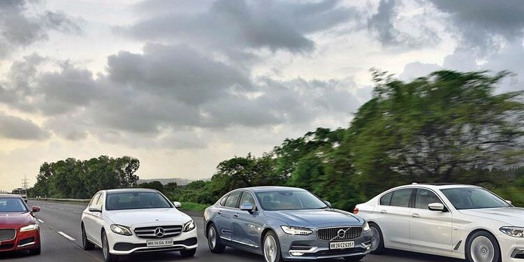 German Luxury Carmakers Struggle in 2024 Amid Global Shifts