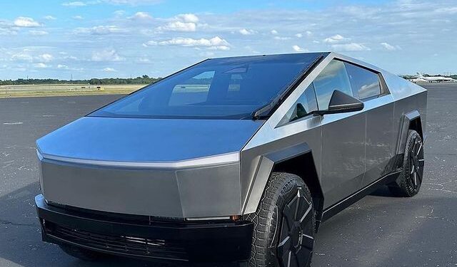 tesla cybertruck