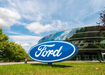 Ford Recalls 694,000 SUVs Over Fuel Injector Defect and Fire Risk