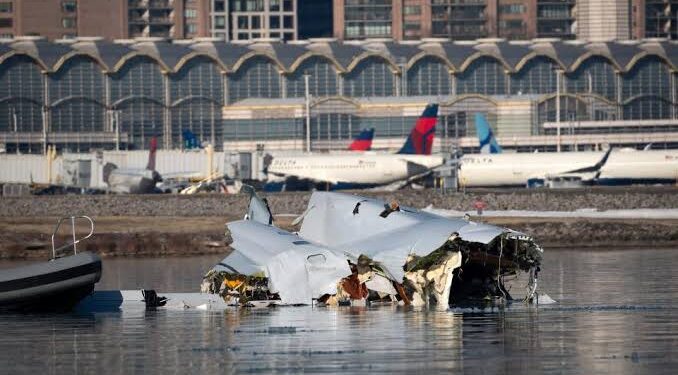 Trump Administration Urges Air Traffic Controllers to Quit Amid Safety Concerns Following D.C. Plane Crash