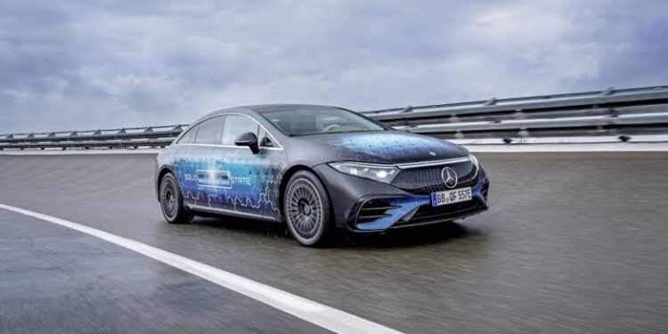 Mercedes-Benz Tests Solid-State Battery, Aiming for 620-Mile Range