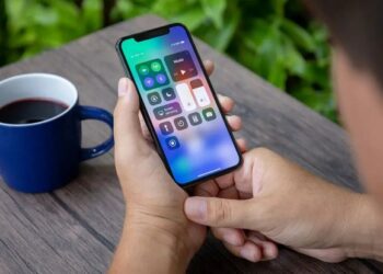 Restart Your iPhone Easily with iOS 18.3’s Control Center