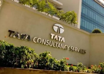 TCS Slashes Senior Employee Variable Pay for Second Consecutive Quarter