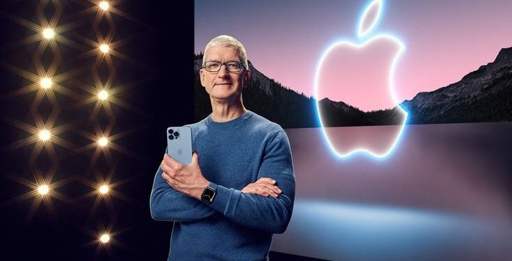 Apple Navigates Trade Tensions: Tim Cook’s Strategic Meeting with President Trump