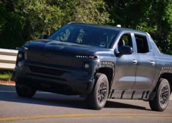 Spy Shots Reveal First Glimpse of 2027 Chevrolet Silverado 1500
