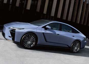 Toyota Unveils bZ7 Electric Sedan at 2025 Shanghai Motor Show