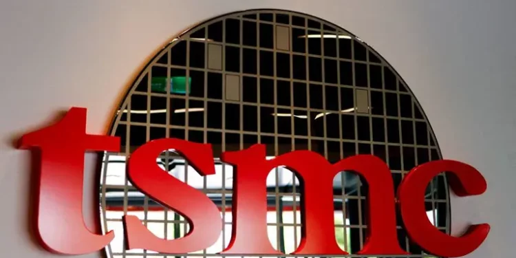 Trump Threatens TSMC with 100% Tariff Unless It Builds Semiconductor Plants in the U.S.