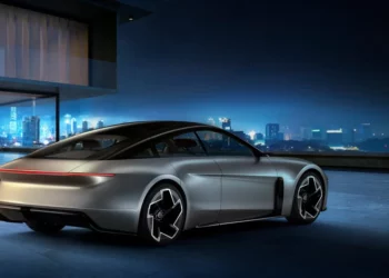 Chrysler’s Halcyon Concept Hints at a Stylish Future Beyond Minivans