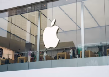Apple Shakes Up AI Division: Siri and Robotics Teams Get New Leadership