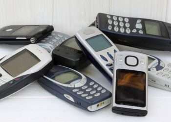 Canada, European Nations Urge Travelers to Use Burner Phones When Visiting the U.S.