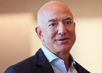 Jeff Bezos-Backed Slate Auto Aims to Revolutionize EV Market with $25,000 Electric Pickup