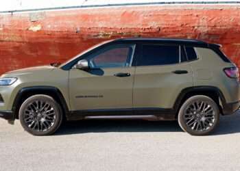 Jeep Unveils Next-Gen Compass for Europe: Bigger, Bolder, and Electrified